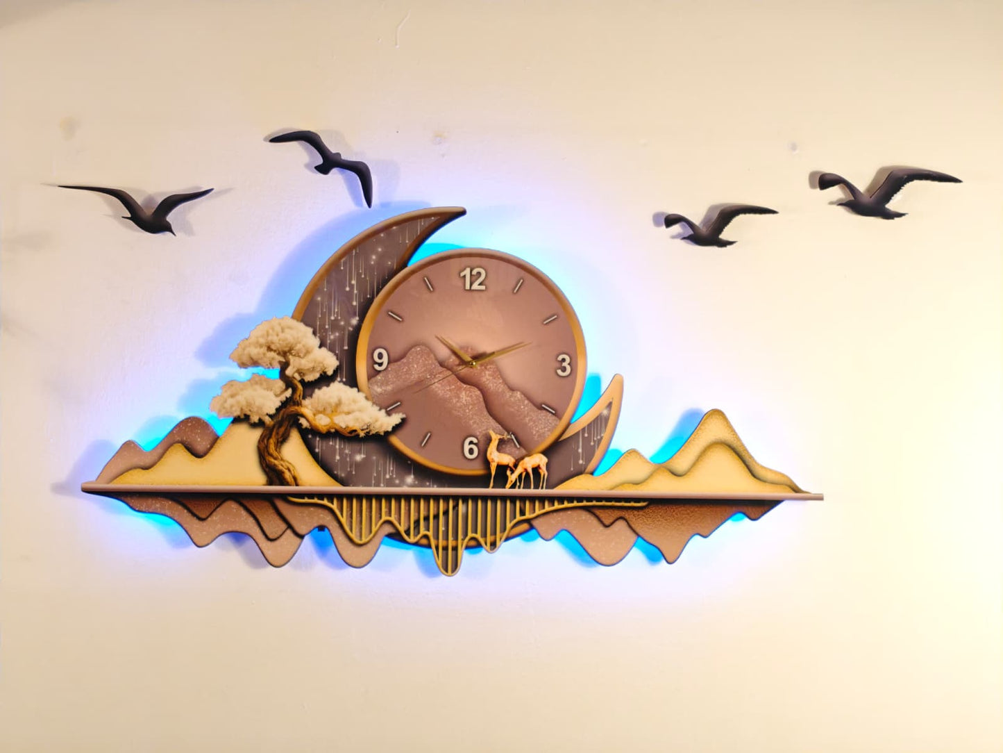 Saat Detaylı Ay Formlu bonsai ağacı ve Geyik Figürlü Işıklı Duvar Tablosu (120 cm x 55 cm)