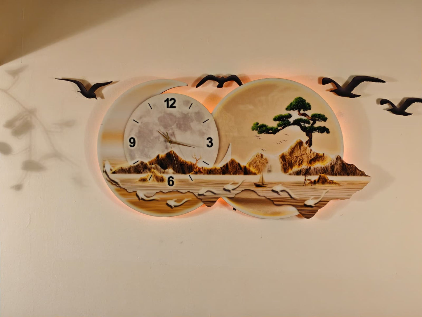 Ay Formlu Saat Detaylı Işıklı Altın Tonlu Doğa Manzarası Duvar Tablosu (100 cm x 60 cm) – Bluetooth Hoparlör-WA-10004-2D